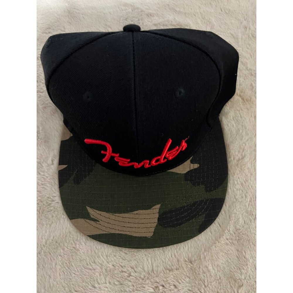 Fender Camo Flatbill Hat With Red Logo & Snapback Closure